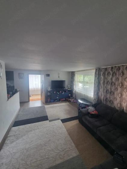 Casă cu 3 camere cu Teren 450 Mp în Șard