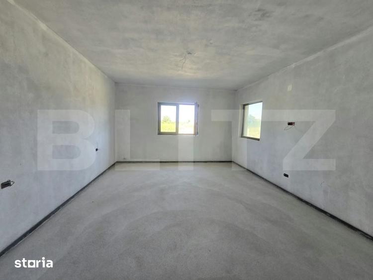 Casă cu 5 camere cu Teren 550 Mp în Gura Ocniței