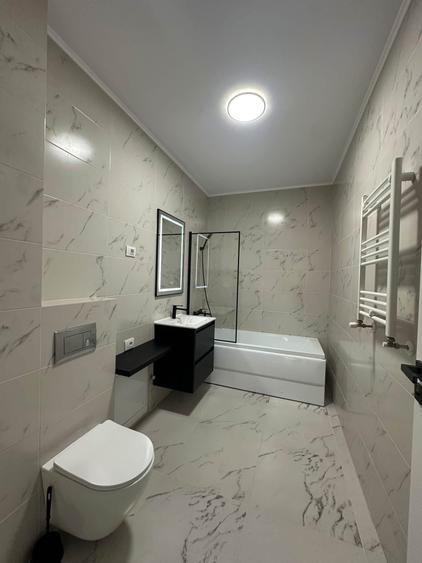 Apartament cu 3 camere semidecomandat în Copou