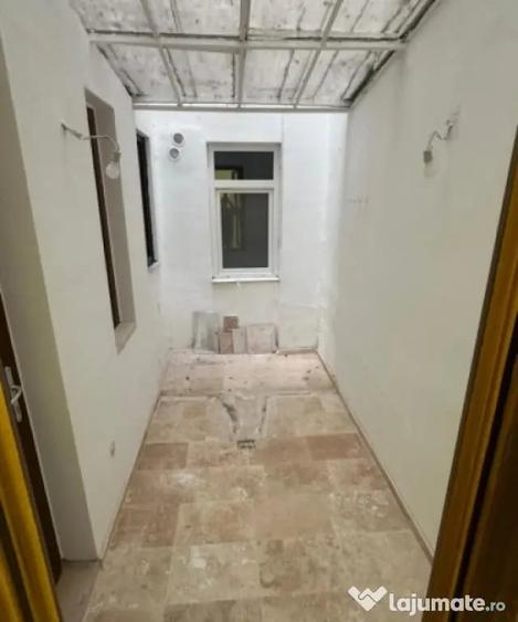 Apartament cu 2 camere nedecomandat în Ultracentral