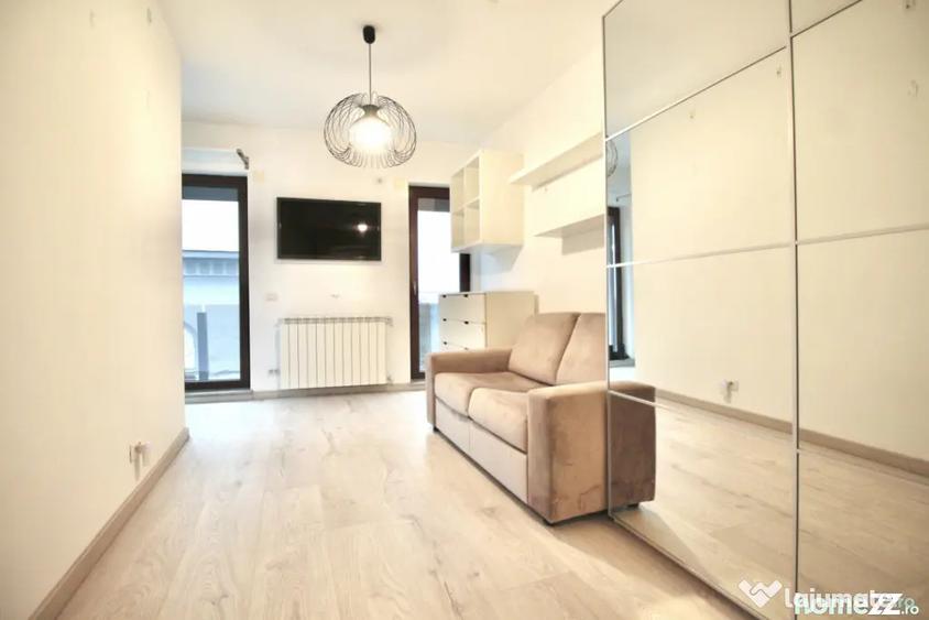 Apartament cu 4 camere semidecomandat în Grădina Icoanei