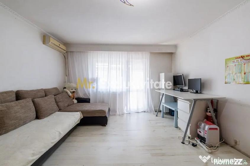 Apartament cu 2 camere semidecomandat în Prundu