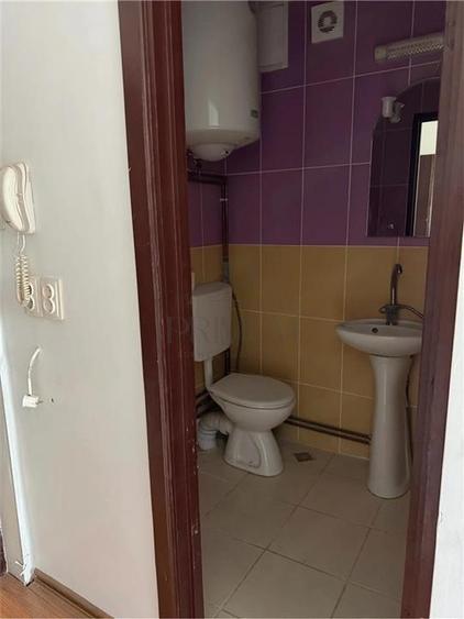 Garsonieră decomandată în Dâmbovița