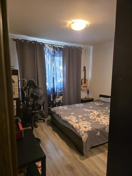 Apartament cu 3 camere decomandat în Berceni