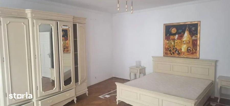 Apartament spatios 2 camere in zona Ultracentrala - 2