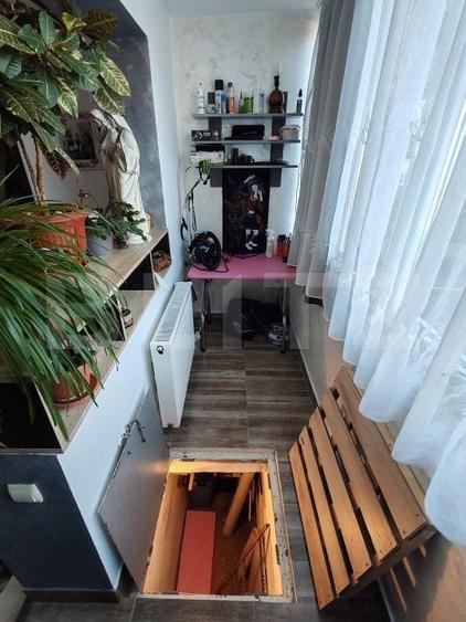 Apartament cu 3 camere semidecomandat în Tudor
