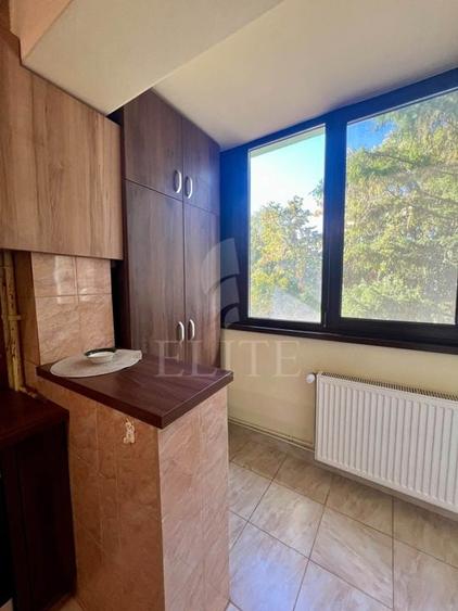 Apartament cu 3 camere semidecomandat în Gheorgheni