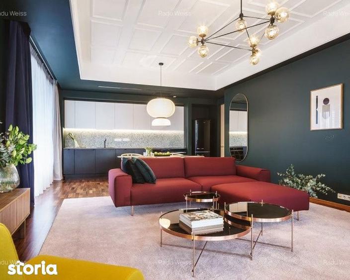 Apartament cu 4 camere decomandat, mobilat în Central