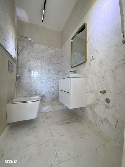 Apartament cu 4 camere în Grivița