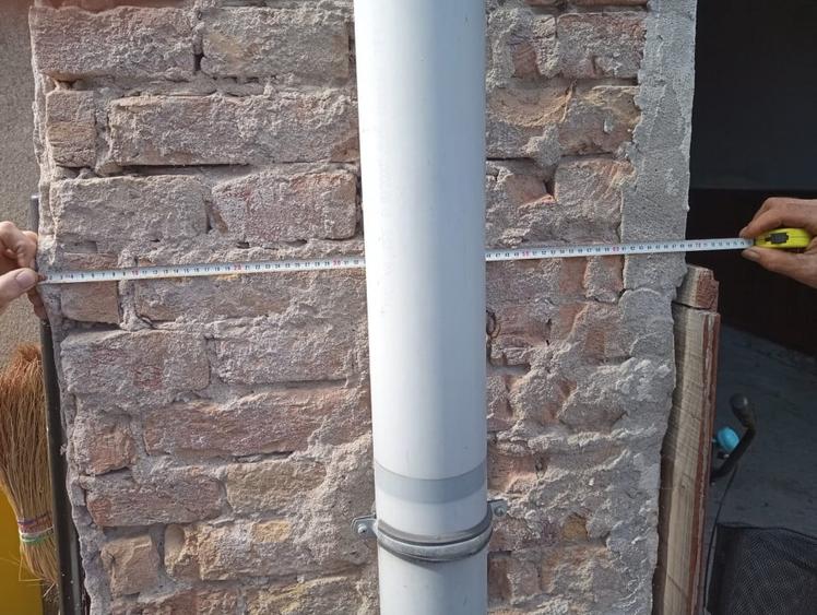 Casă individuală cu 4 camere cu Canalizare în Nădlac