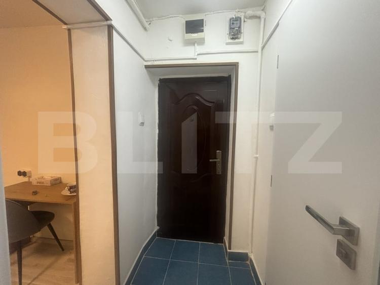 Garsonieră decomandată, mobilată în Micro 14