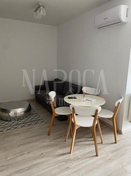 Apartament cu 2 camere semidecomandat, mobilat în Iosia-Nord