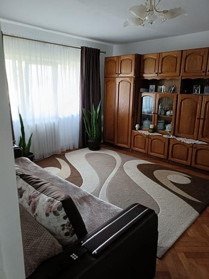 Apartament cu 2 camere nedecomandat în Mărăști