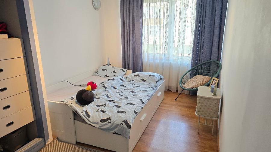 Apartament cu 3 camere decomandat în Dorobanți