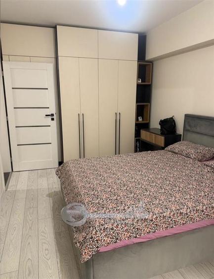 Apartament cu 3 camere decomandat în Păcurari