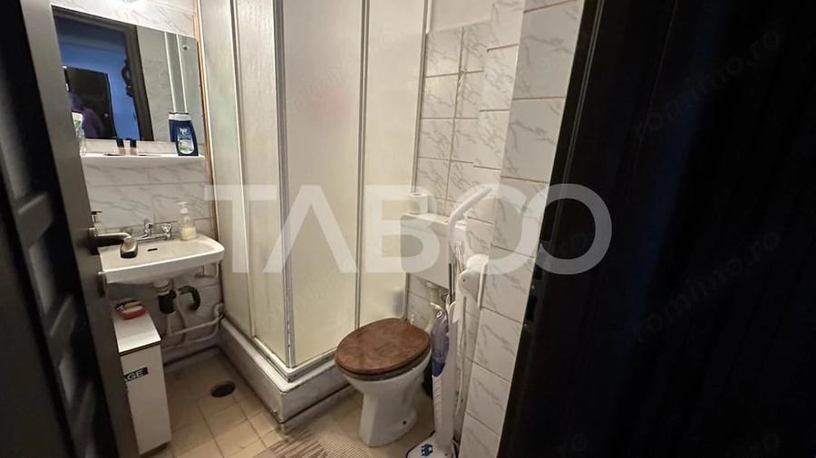 Apartament cu 4 camere decomandat în Ștrand