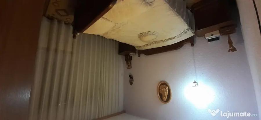 Apartament cu 3 camere decomandat în Burdujeni