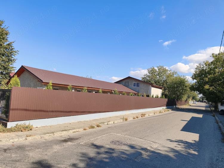 Casă cu 10 camere cu Teren 600 Mp în Central