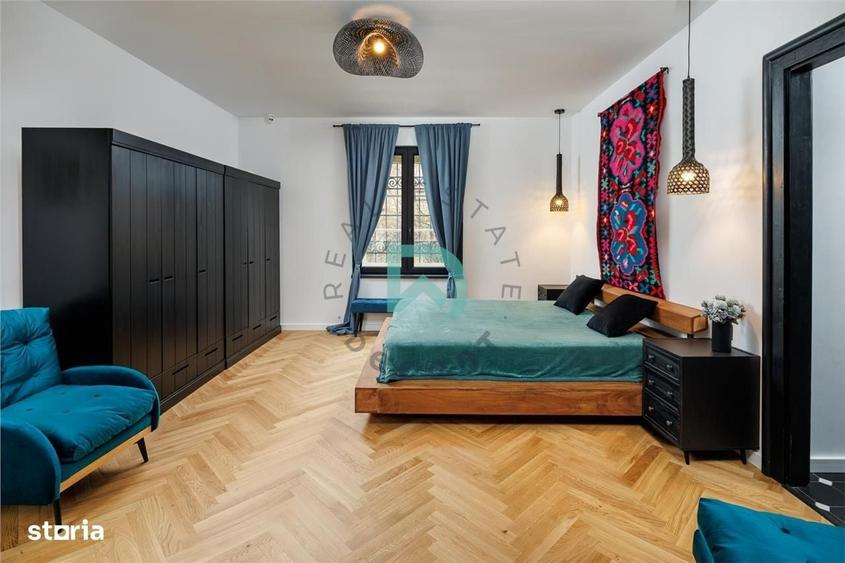 Apartament cu 4 camere decomandat în Centrul Istoric