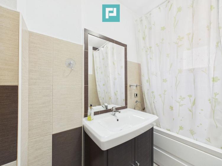 Apartament cu 3 camere decomandat în Aurel Vlaicu