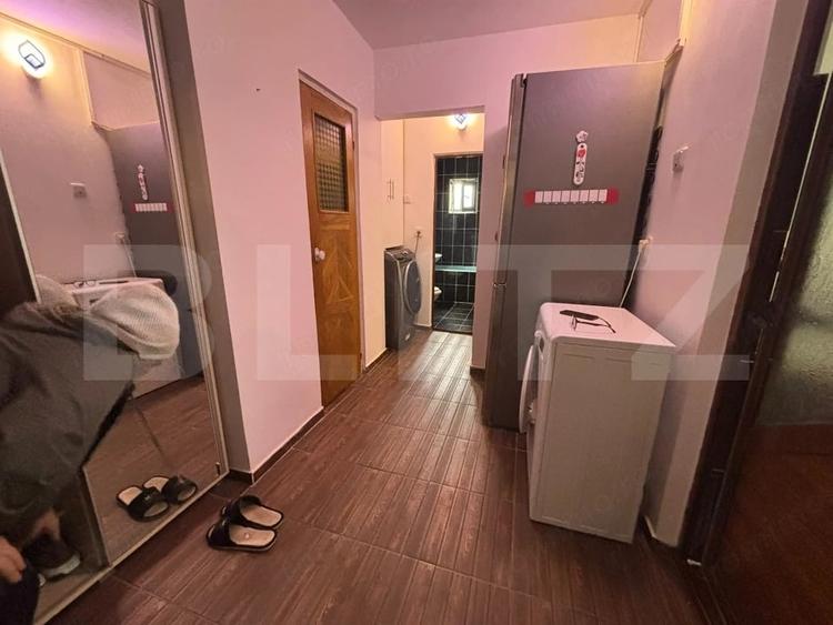 Apartament cu 2 camere decomandat în Filiași