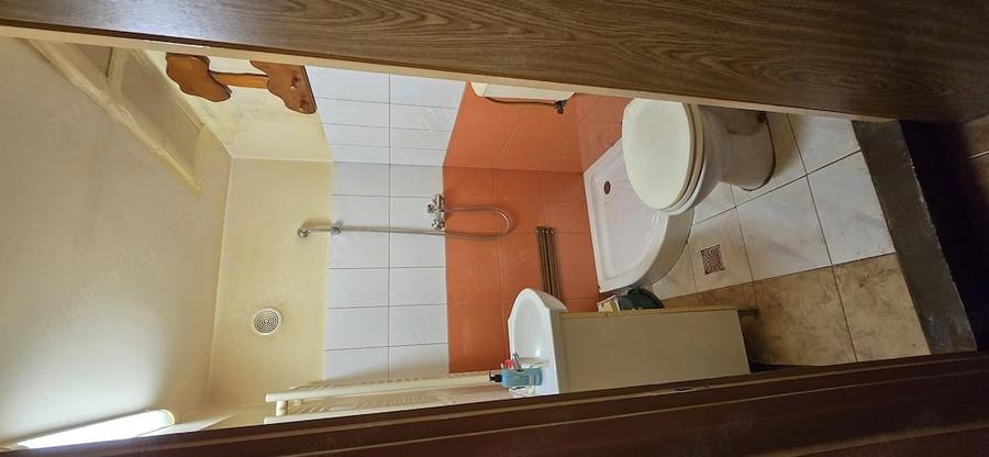 Garsonieră decomandată în Central