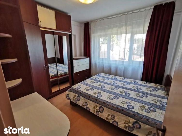 Apartament cu 3 camere, mobilat în Central