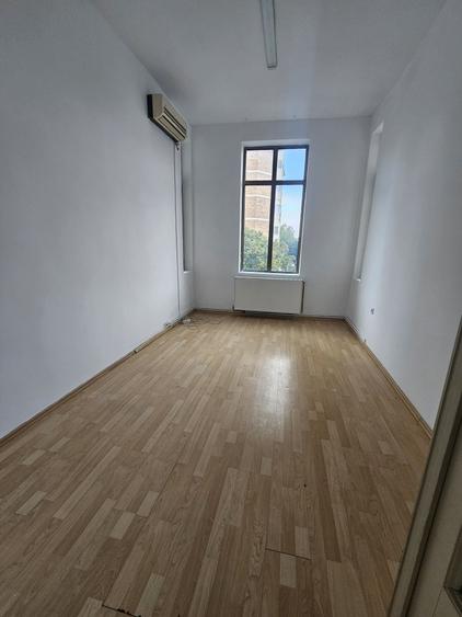 Spațiu comercial, de 60 mp, în Central