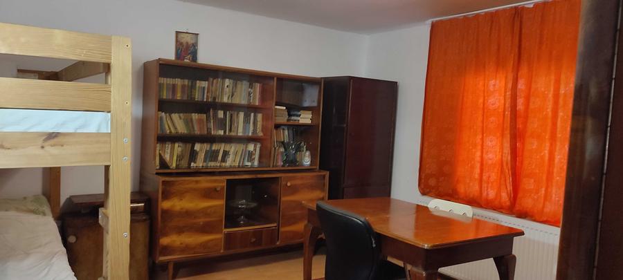 Casă cu 3 camere în Belinț