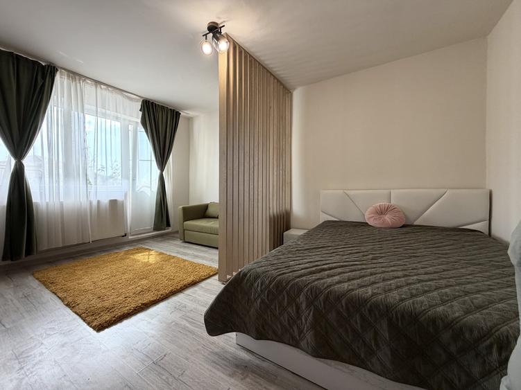 Garsonieră decomandată, mobilată în Complex Studențesc