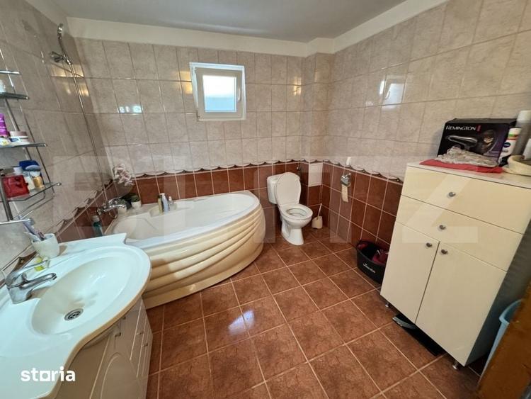 Casă cu 4 camere cu Teren 1400 Mp în Central