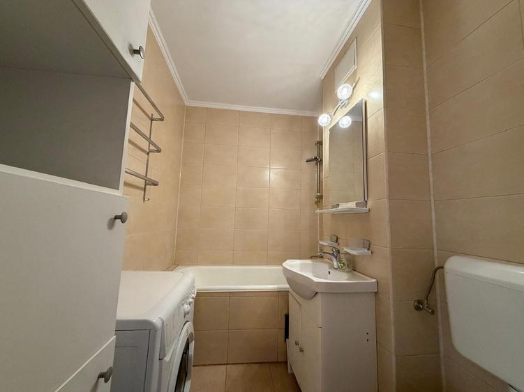 Apartament cu 4 camere decomandat în Pantelimon
