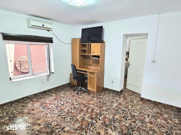 Spațiu comercial, de 40 mp, în Crișan