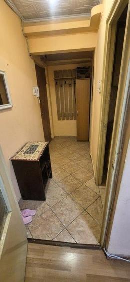 Apartament cu 2 camere semidecomandat în Giurgiului