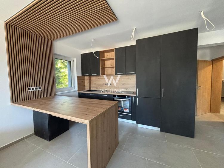 Apartament cu 3 camere decomandat în Exterior Vest