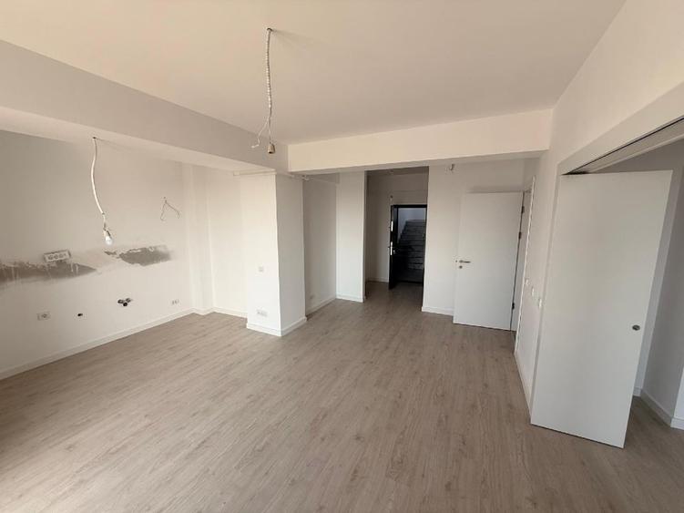 Garsonieră decomandată în Străulești