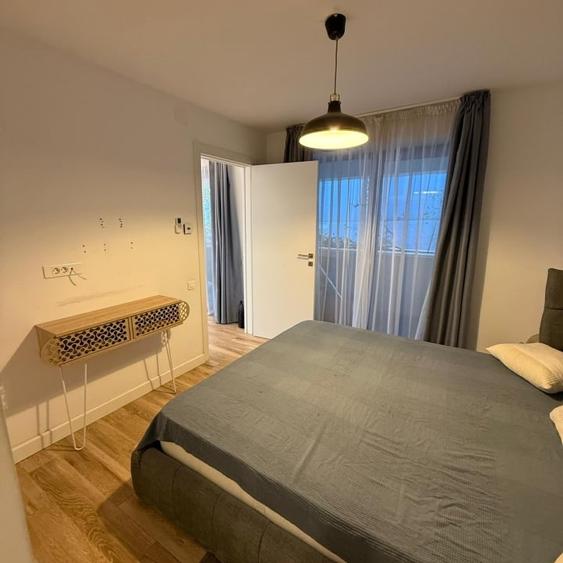 Apartament cu 3 camere decomandat în Banu Manta
