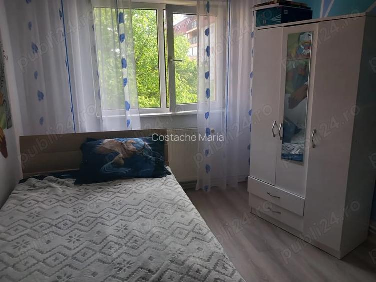 Apartament cu 3 camere decomandat, Tractorul
