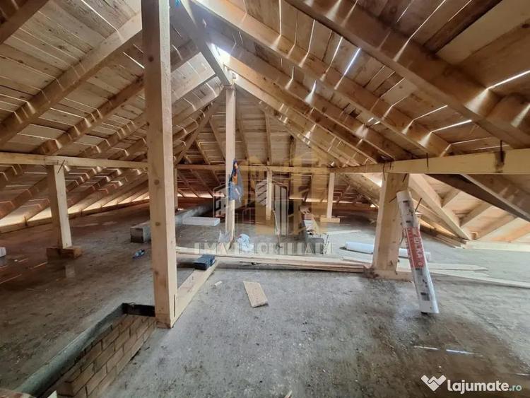 Casă cu 4 camere cu Teren 500 Mp în Sânpetru