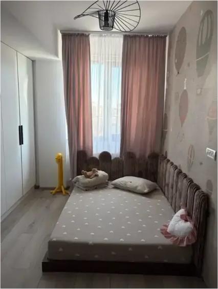 Casă cu 4 camere cu Canalizare în Sud-Est