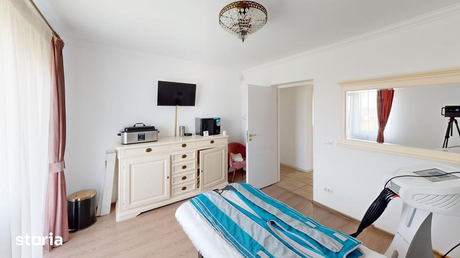 Casă cu 4 camere cu Teren 336 Mp în Central