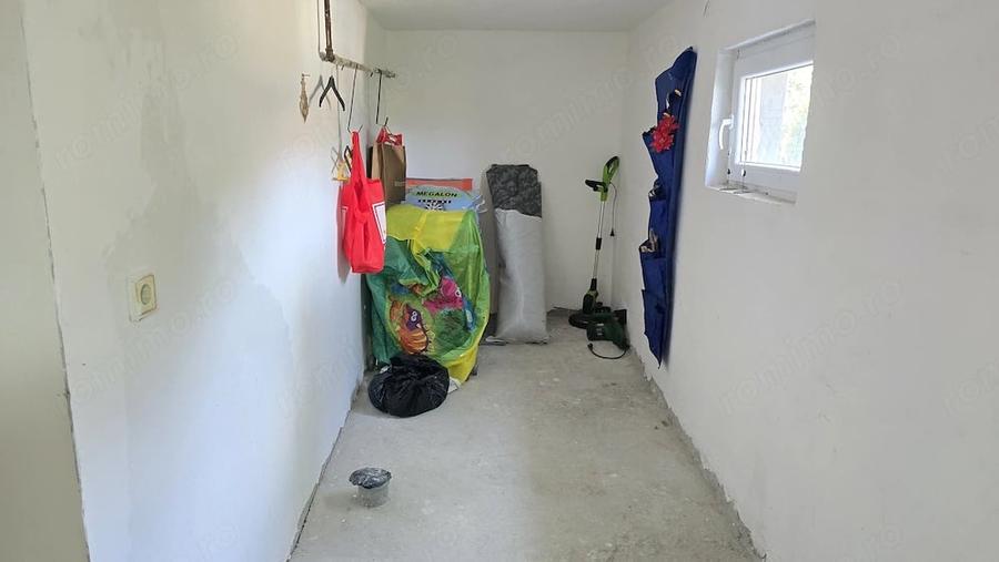 Casă cu 2 camere cu Teren 411 Mp în Viile Noi