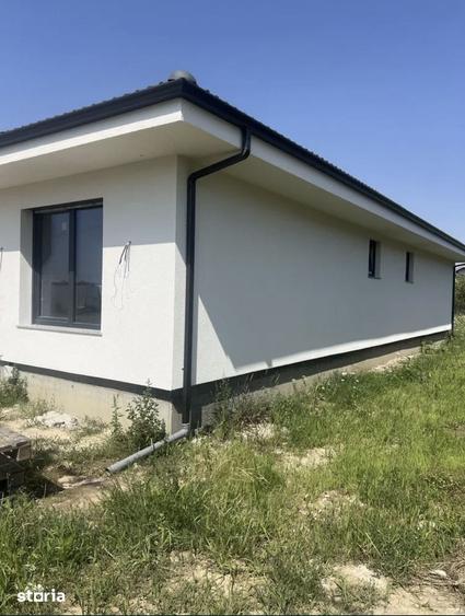 Casă cu 3 camere cu Teren 560 Mp în Central
