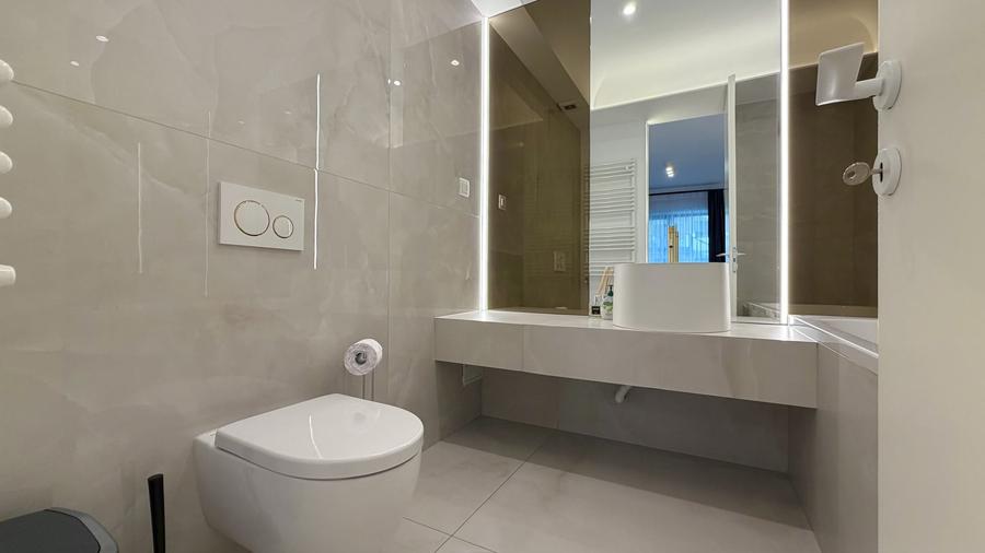 Apartament cu 3 camere decomandat, mobilat în Pipera