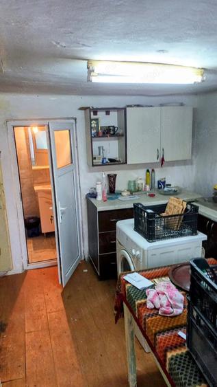 Casă cu 5 camere cu Teren 2000 Mp în Teiș