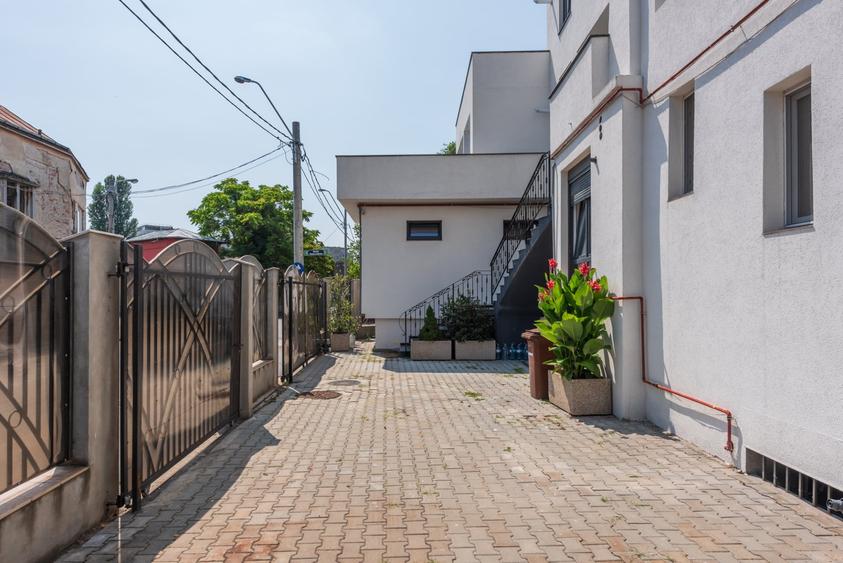 Apartament cu 2 camere semidecomandat în Turda