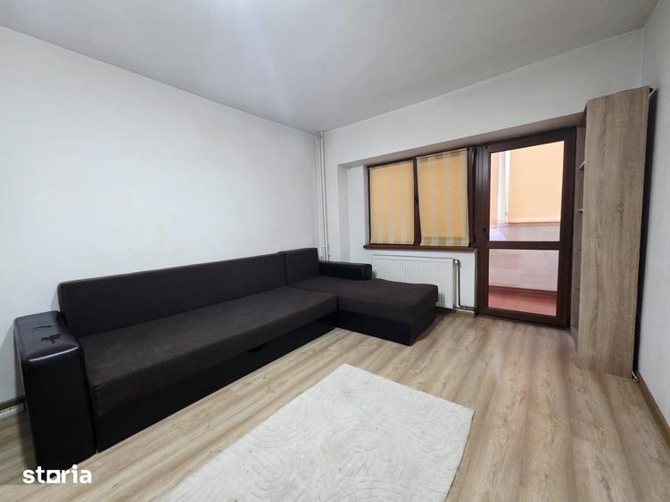 Apartament cu 2 camere decomandat în Nicolina