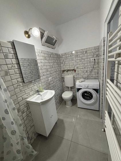 Garsonieră semidecomandată în Central