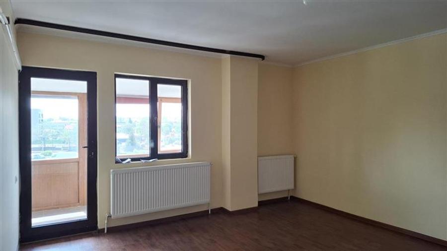 Apartament cu 2 camere decomandat în Obor