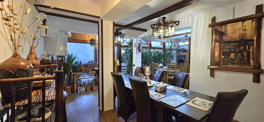Hotel/Pensiune, de 347 mp, în Eforie Nord
